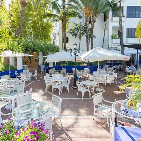 Üdülőközpont Jardines De Golondrinas Marbella