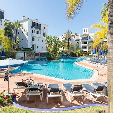 Jardines De Golondrinas 4* マルベーリャ