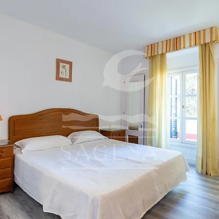 Jardines De Golondrinas 4*