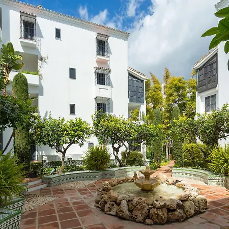 Üdülőközpont Jardines De Golondrinas Marbella