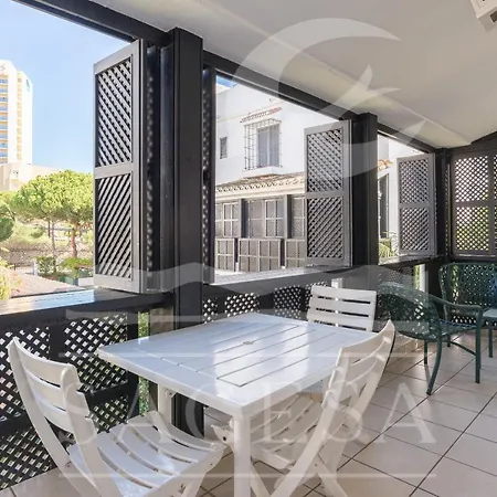 Jardines De Golondrinas 4* マルベーリャ