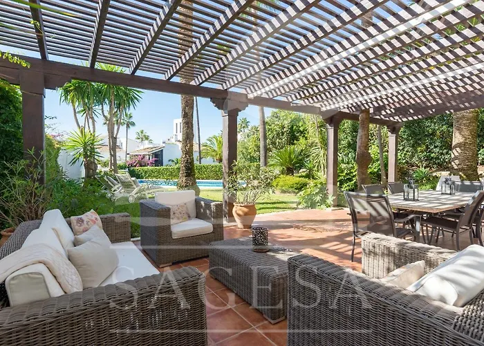 Jardines De Golondrinas Resort Marbella