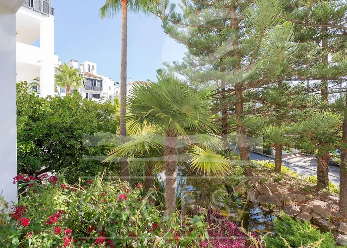 Jardines De Golondrinas