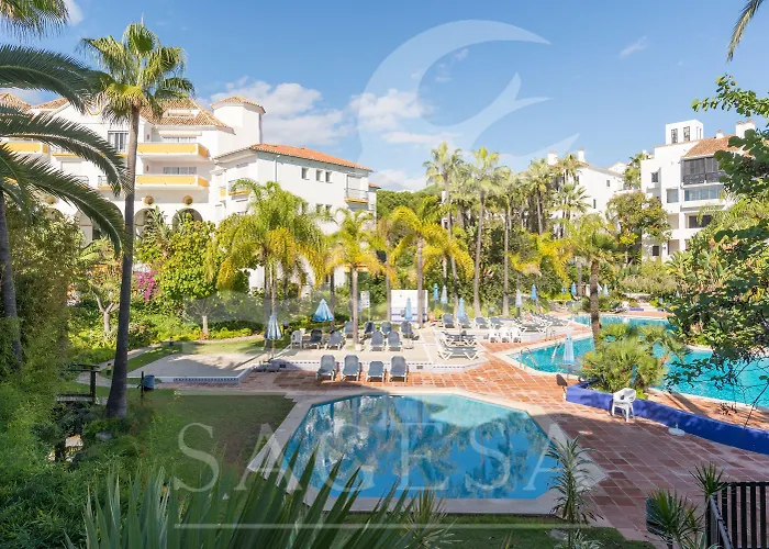 Jardines De Golondrinas Resort Marbella