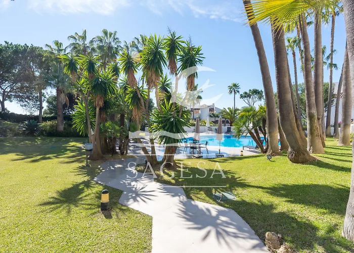 Jardines De Golondrinas
