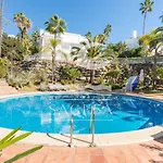 Jardines De Golondrinas 4*