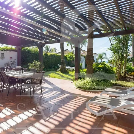 Jardines De Golondrinas * Marbella