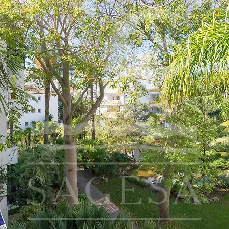 Jardines De Golondrinas 4*