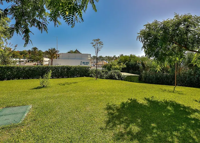 Jardines De Golondrinas 4*