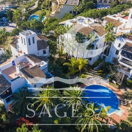 Jardines De Golondrinas Marbella