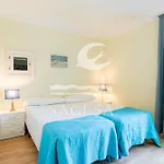 Jardines De Golondrinas 4*