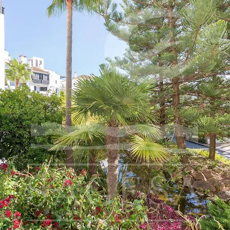 Jardines De Golondrinas