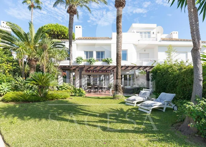 Jardines De Golondrinas Marbella